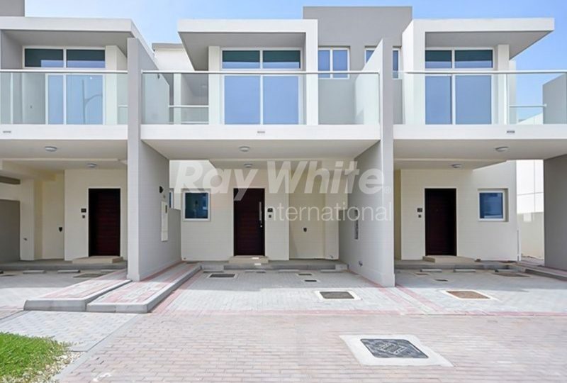 Prime Location| 3 Bedroom Townhouse + maid | Aknan Villas - Vardon Damac Hills 2 Dubai