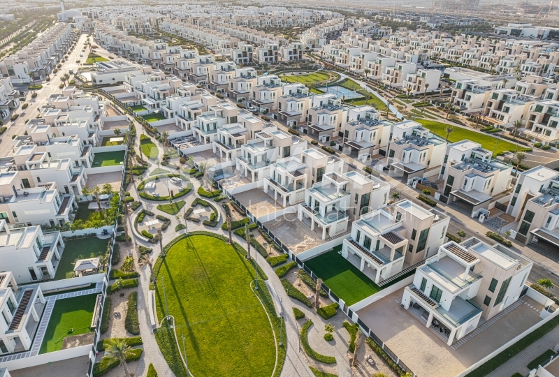 4BR Family Villa| Parkside Living| Spacious Garden Caya Arabian Ranches 3 Dubai