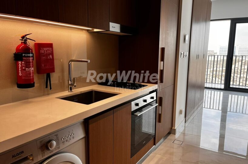 Brand New | Ready to Move | High Floor | 4 Cheqs. Azizi Mirage Dubai Studio City Dubai