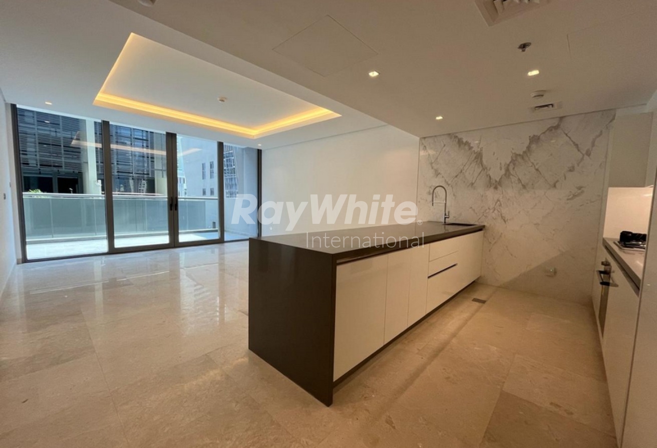 Under OP |Spacious | Spacious | High End Finishing The Sterling East Business Bay Dubai